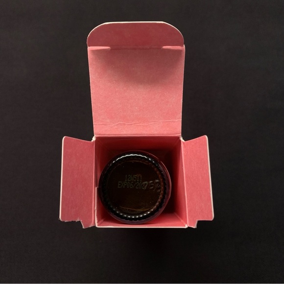 MAD HIPPIE AHA Exfoliating Peel w/ Ceramides & Peptides, Glycolic & Lactic Acid - Picture 3 of 3